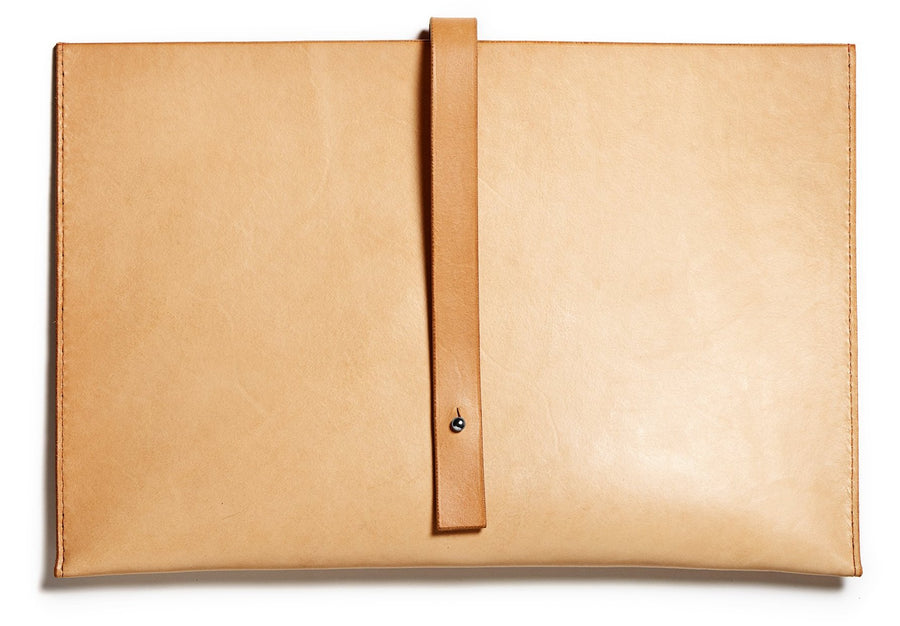 Leather computer sleeve: SIXTEN (natural)